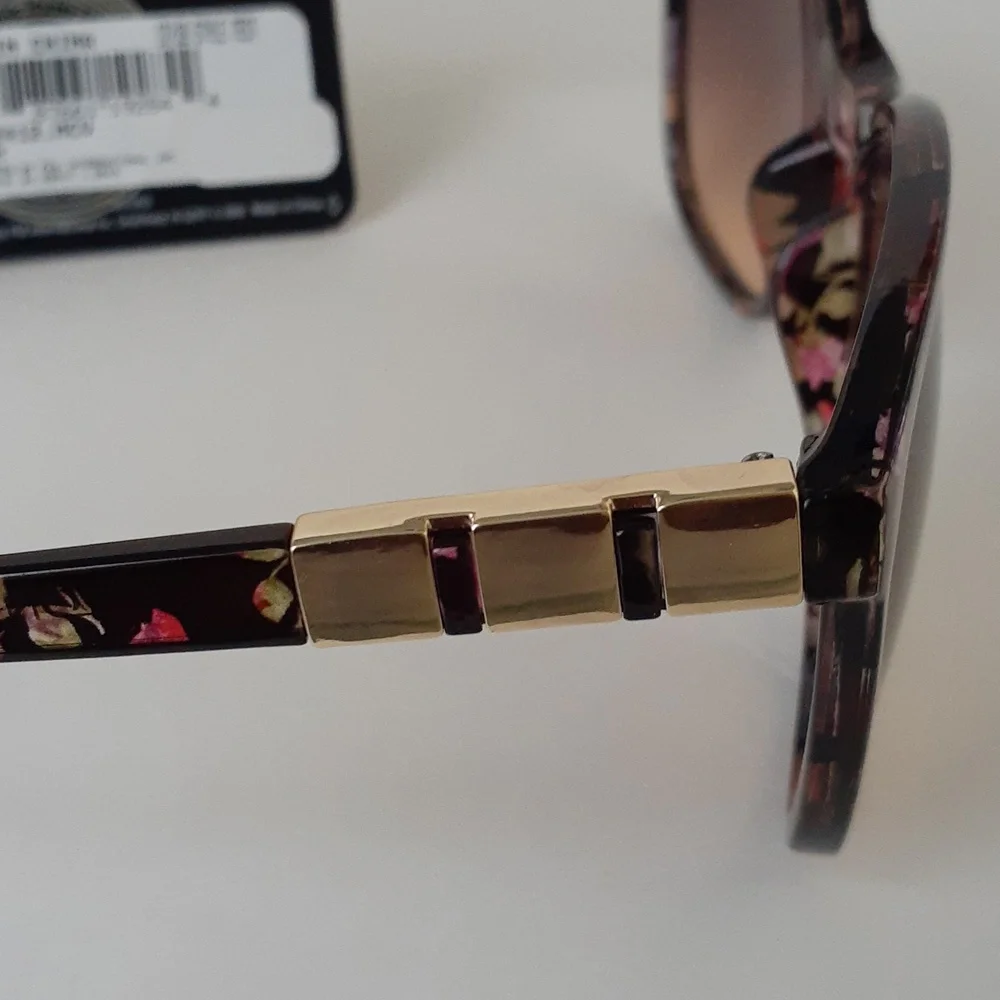 Revlon Women Sunglasses Floral Black Gold Color frame NWT